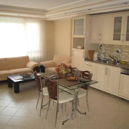 In 50 Meters From Sea Apartament *